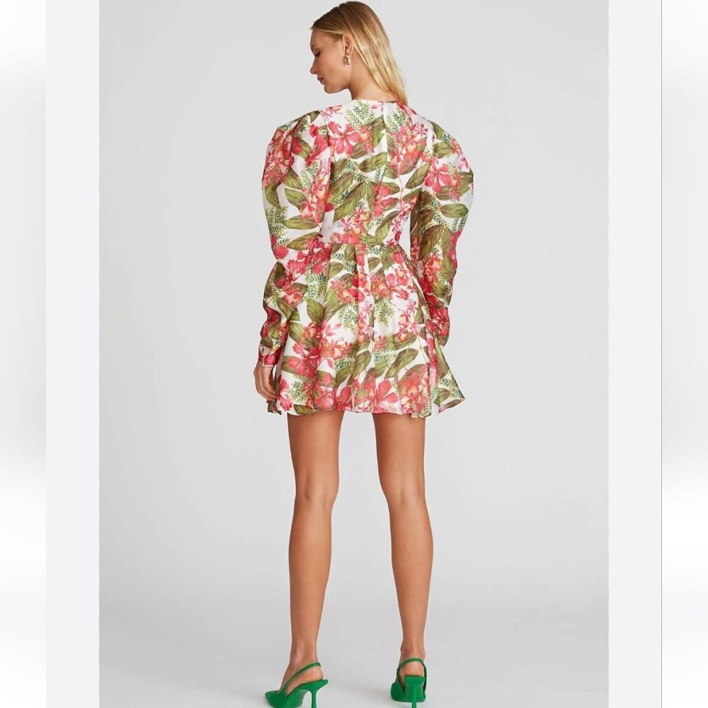 AMUR Cleo In Scarlett Tropical Floral - Picture 3 of 12